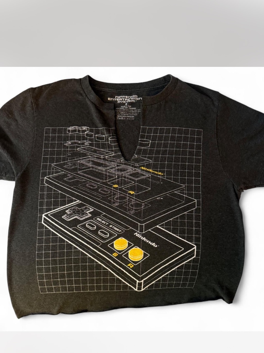 Nintendo Black crop Graphic NES Controller T-Shirt